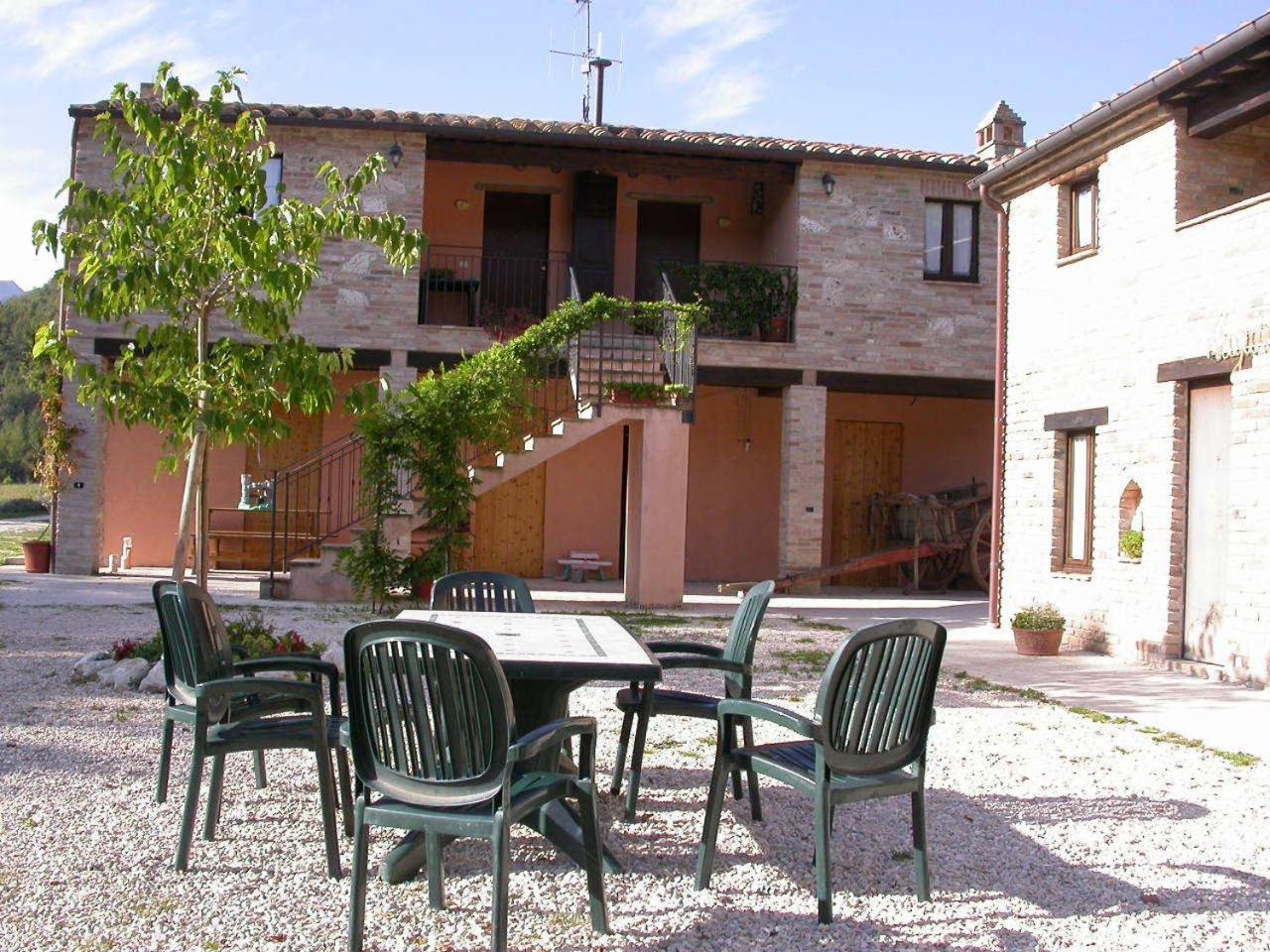 Antica Dimora Pension Sarnano Buitenkant foto