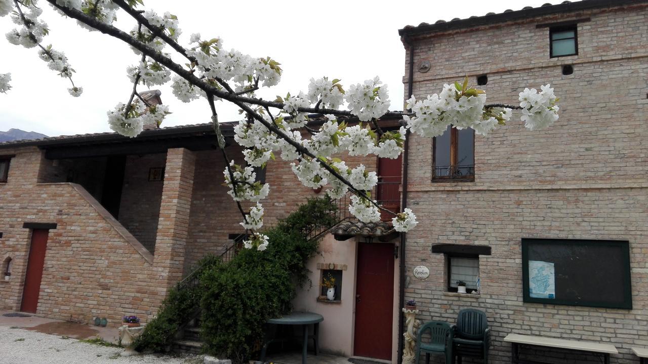 Antica Dimora Pension Sarnano Buitenkant foto