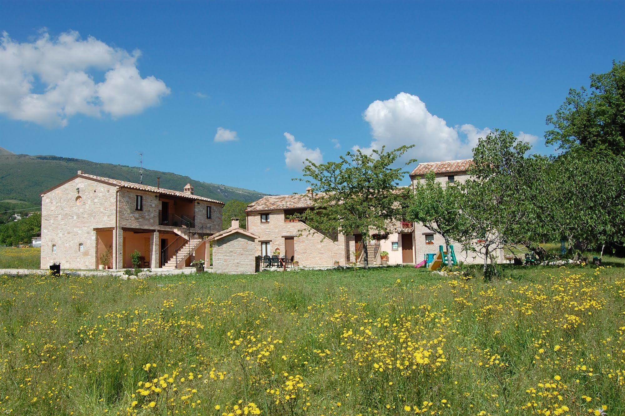 Antica Dimora Pension Sarnano Buitenkant foto