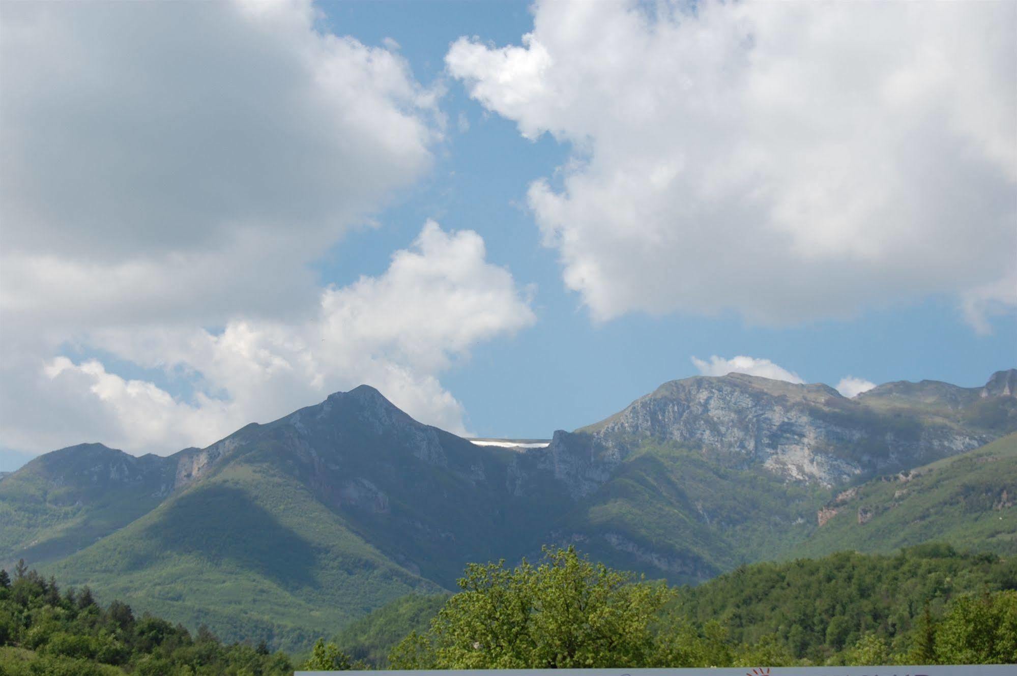 Antica Dimora Pension Sarnano Buitenkant foto
