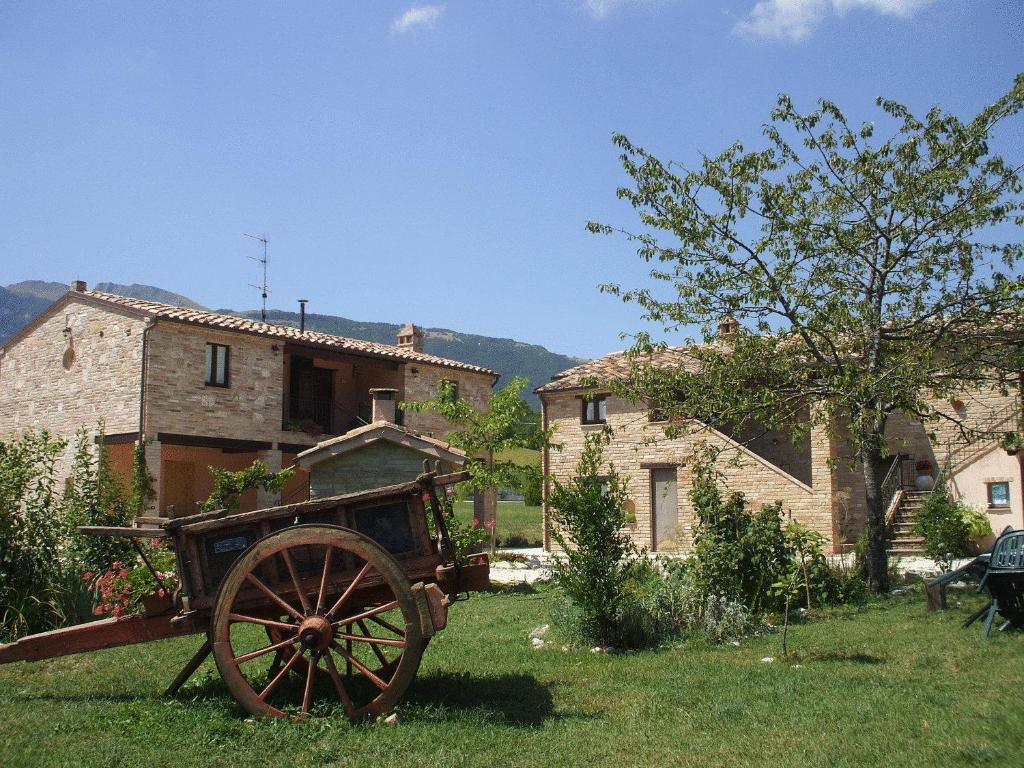 Antica Dimora Pension Sarnano Buitenkant foto